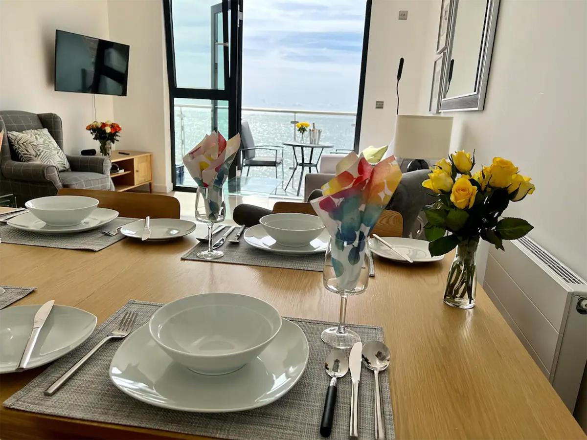 Sohot Stays Royal Sands Seaview Apt Free Parking Sleeps 4 램즈게이트 외부 사진