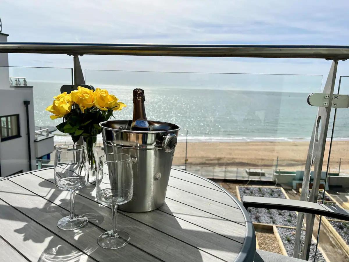 Sohot Stays Royal Sands Seaview Apt Free Parking Sleeps 4 램즈게이트 외부 사진