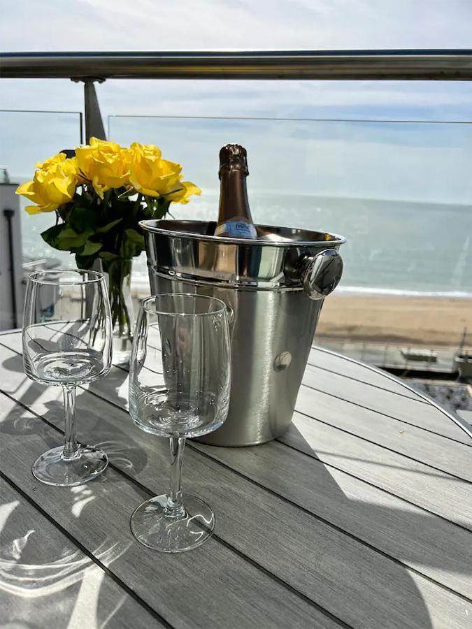 Sohot Stays Royal Sands Seaview Apt Free Parking Sleeps 4 램즈게이트 외부 사진