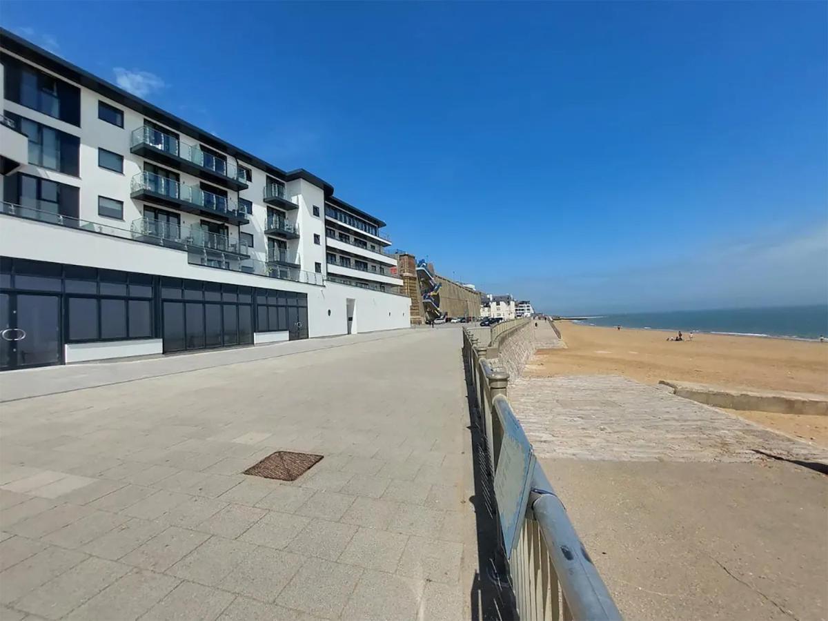 Sohot Stays Royal Sands Seaview Apt Free Parking Sleeps 4 램즈게이트 외부 사진